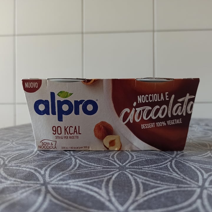 review photo of Alpro 2 X Chocolate and hazelnut shared by @cipsi on 15 Apr 2022 - review