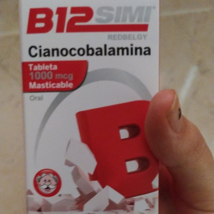 review photo of Farmacias de similares (Various Brands) Vitamina b12/ B12 simi shared by @dialvegan on 30 Sep 2021 - review
