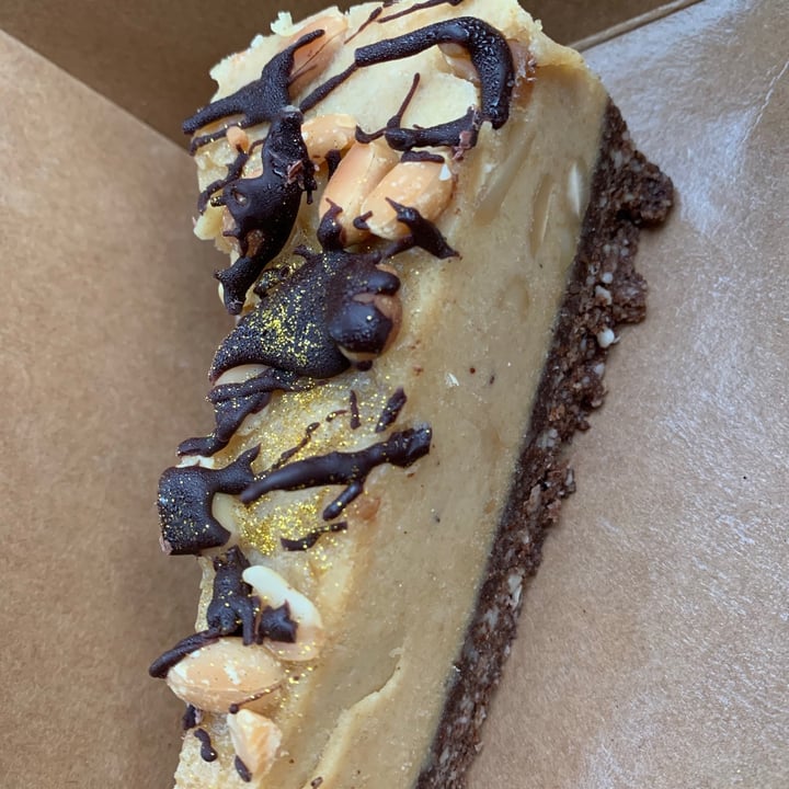 review photo of The Conscious Kitchen Raw Peanut Butter And Banana Cheesecake shared by @veganhoecheri on 13 Sep 2020 - review