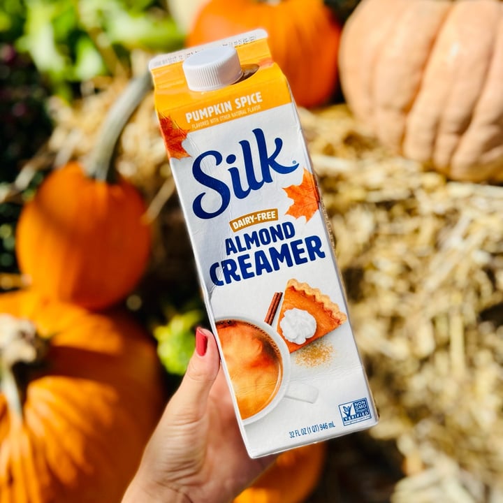 photo of Silk Pumpkin Spice Almond Creamer shared by @alexanicole on  14 Oct 2022 - review