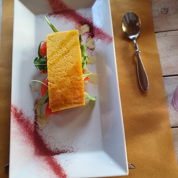 review photo of Coroncina veggie country relais frittata vegetale ripiena di rucola, pomodorini e gorgonzola vegetale shared by @giulipruli on 25 Jul 2022 - review