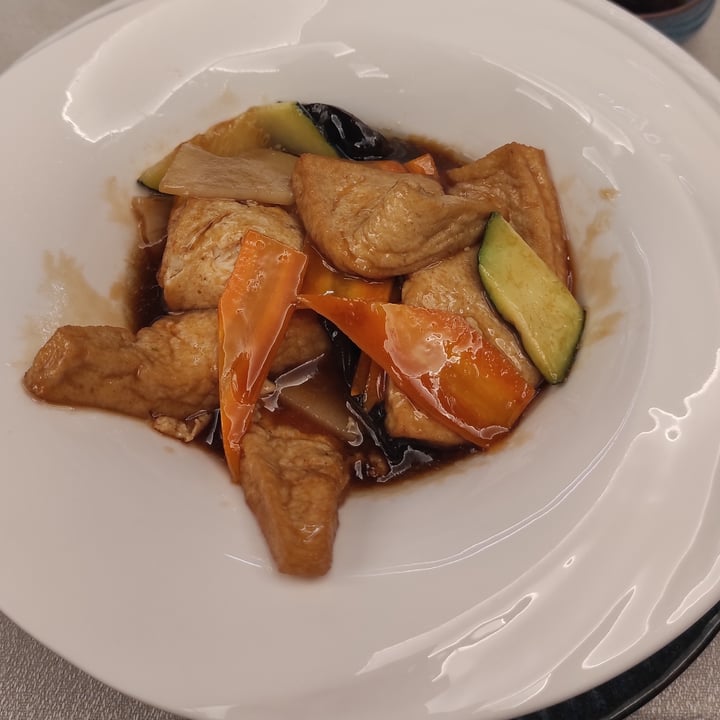 photo of Akira Ristorante Fusion tofu con verdure shared by @michela06 on  31 Jul 2022 - review