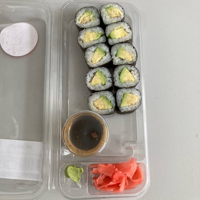 Photo of the dish “Avo Maki”