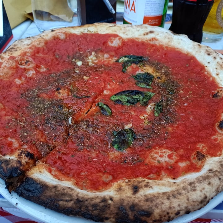 photo of Spaccanapoli Pizza Marinara shared by @chiarhontas on  15 Aug 2022 - review