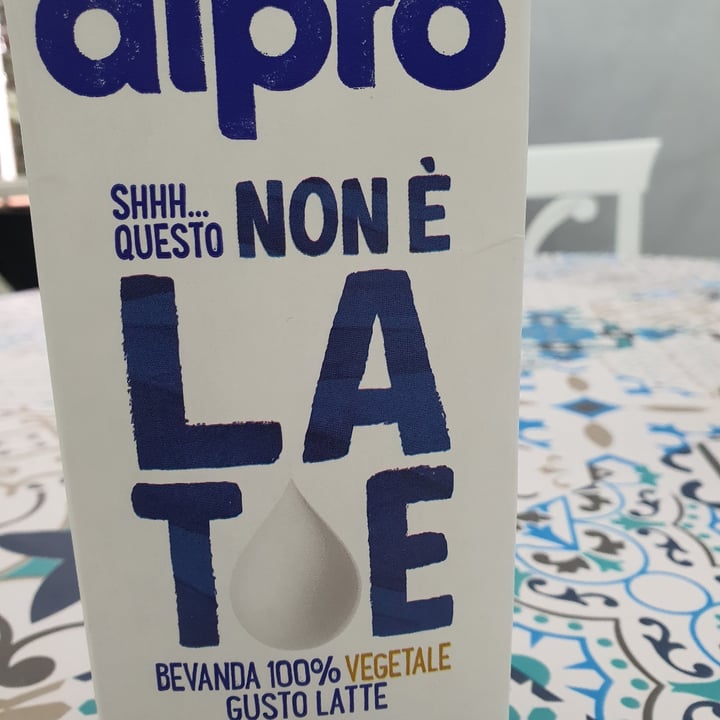 photo of Alpro non è latte shared by @claudya81 on  27 Nov 2022 - review