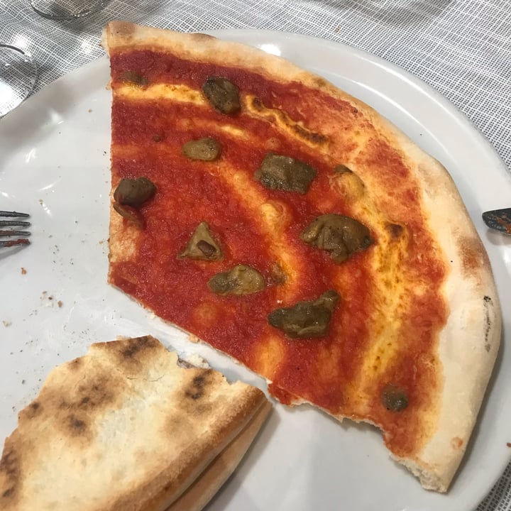 photo of Ristorante Pizzeria San Marco IPanema Pizza rossa ai porcini shared by @dalilacolusso on  31 Mar 2022 - review