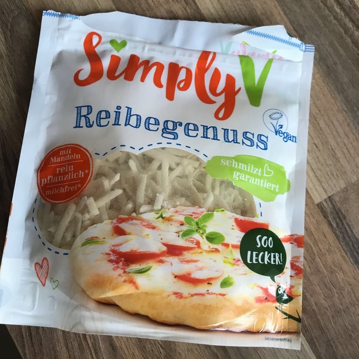 photo of Simply V Reibegenuss Plant Based Gourmet Grated shared by @leoniepress on  19 Apr 2021 - review