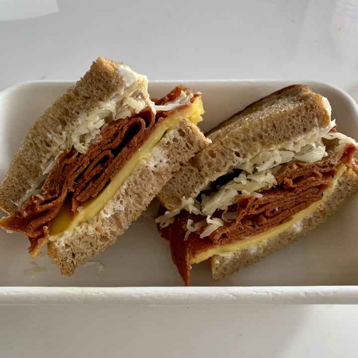 photo of Stefano's Sandwiches vegan corn’d beef shared by @mrx on  25 Apr 2021 - review