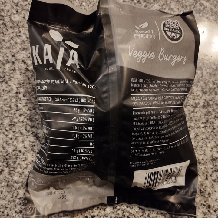 photo of Kaia Natural Foods Hamburguesa De Porotos Negros Y Hongos shared by @vaninaza on  11 Nov 2022 - review