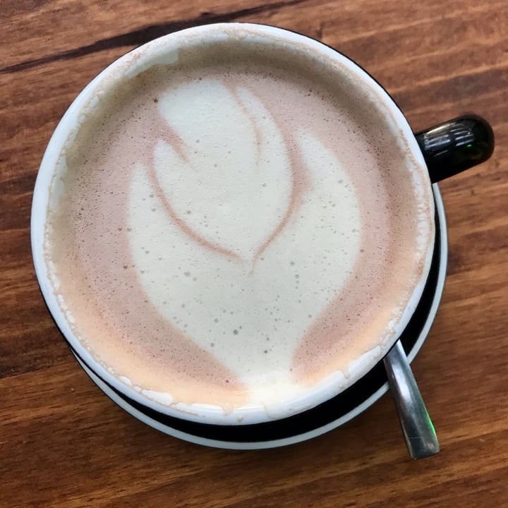 photo of Infinite Café Plant-Powered Kitchen Hot chocolate shared by @earthcandi on  10 Jul 2022 - review
