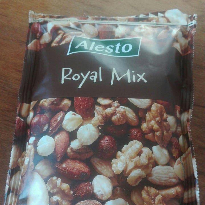 photo of Alesto Royal Mix shared by @walkabout-veg on  09 Aug 2020 - review