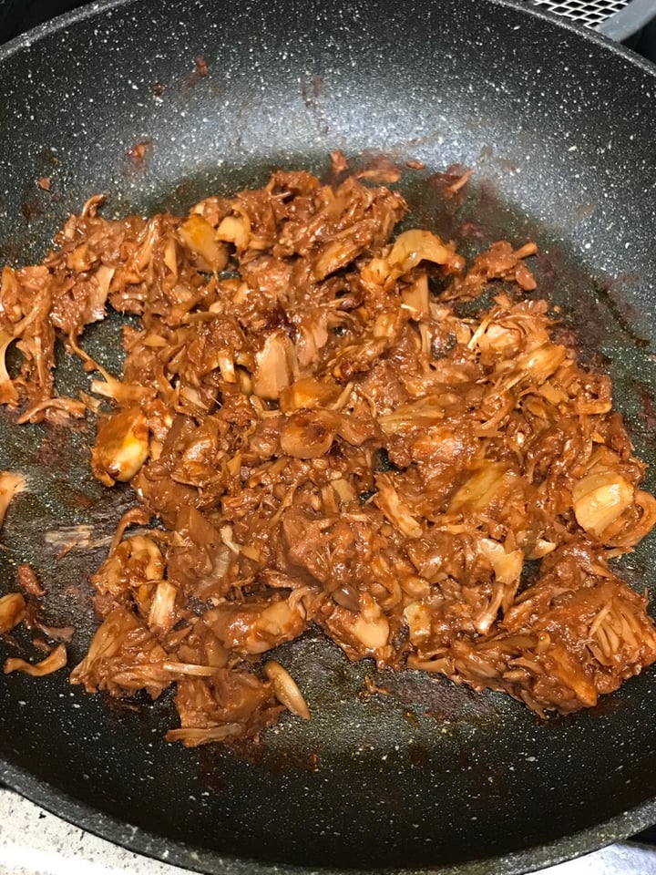photo of Upton's Naturals Bar-B-Que Jackfruit shared by @curvycarbivore on  06 Dec 2019 - review
