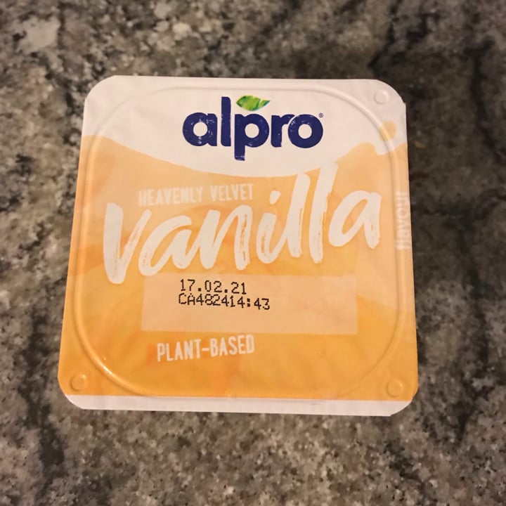 review photo of Alpro Postre de vainilla cremosidad sublime shared by @mrtslv on 25 Dec 2020 - review