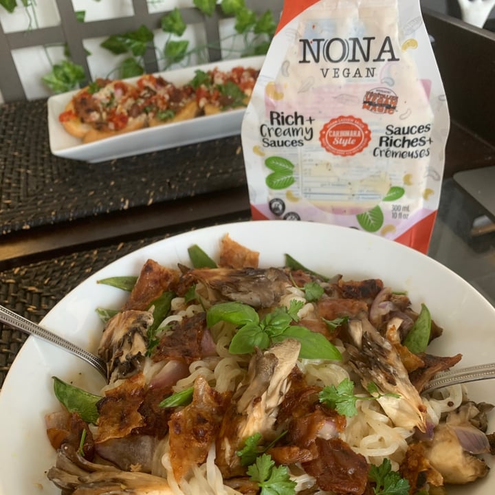 review photo of NONA Vegan Foods Carbonara Sauce shared by @angelaargentina on 12 Oct 2020 - review