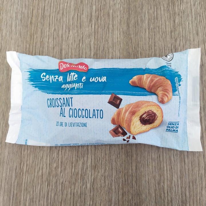 photo of Dolciando Croissant Al Cioccolato Senza latte e uova aggiunti shared by @lulilupis on  11 Jun 2022 - review