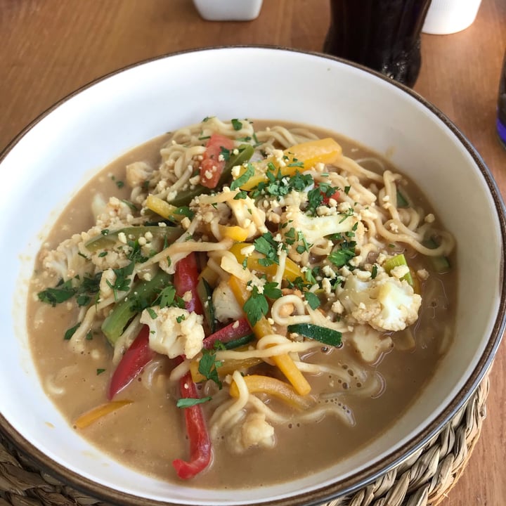 photo of Mimo By The Sea Pad Thai With Vegetables shared by @nicolemorander on  18 Dec 2020 - review