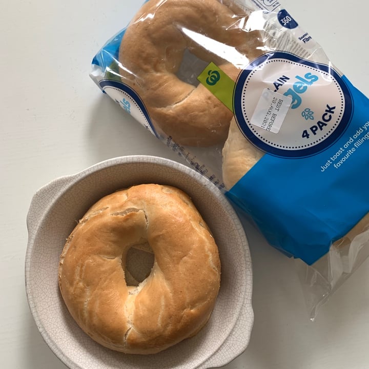 photo of Woolworths Plain Bagel shared by @cnnna on  16 Aug 2021 - review