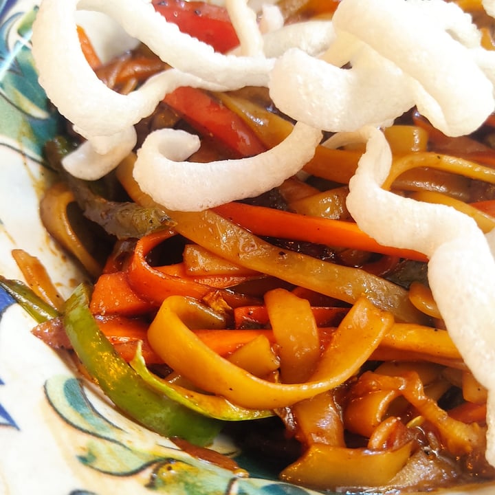 photo of Arte y Sabor Fideos de arroz con verduras shared by @lauraorts on  10 Jul 2022 - review