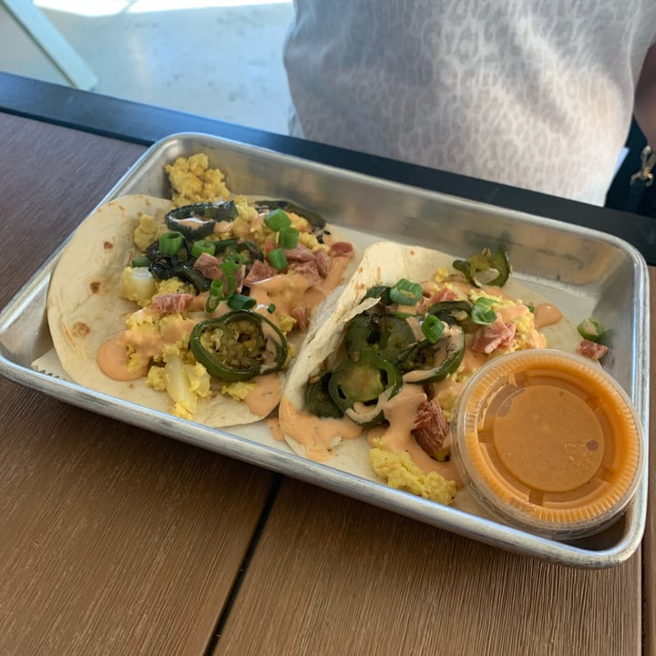 photo of Korny Vibes breakfast taco shared by @cayo on  13 Oct 2022 - review