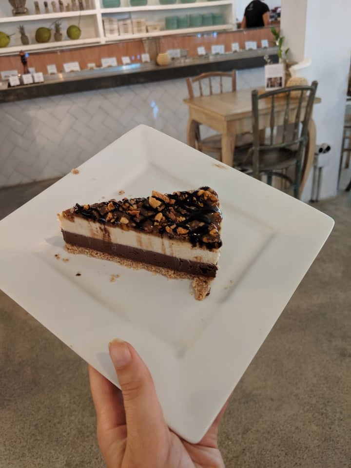 photo of Alchemy Snickers Pie shared by @paloma on  02 Sep 2019 - review