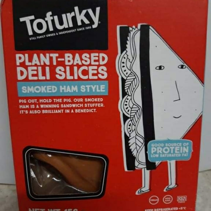 photo of Tofurky Plant-based Deli Slices Smoked Ham Style shared by @annapotts on  28 Jun 2021 - review