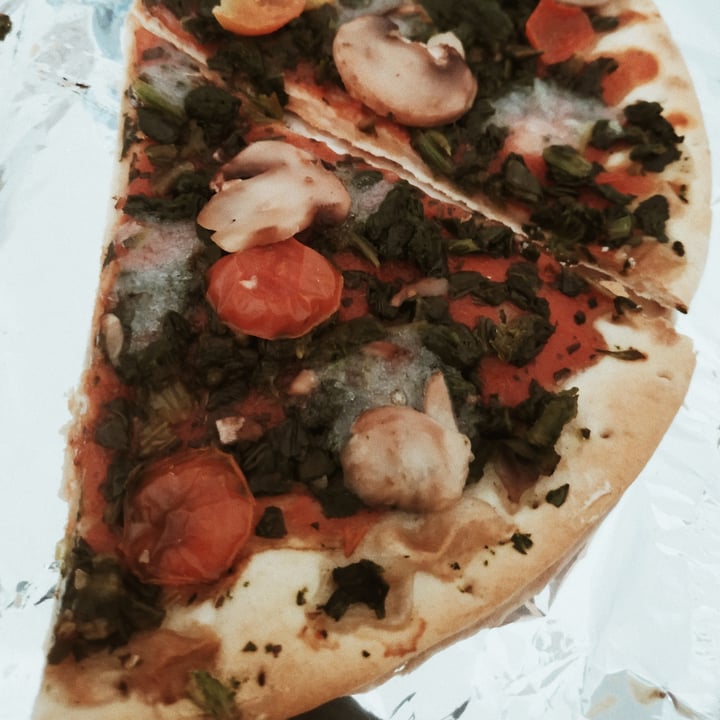 photo of Trattoria Alfredo Pizza Vegana de Verdura shared by @andreaportelaf on  10 Oct 2020 - review
