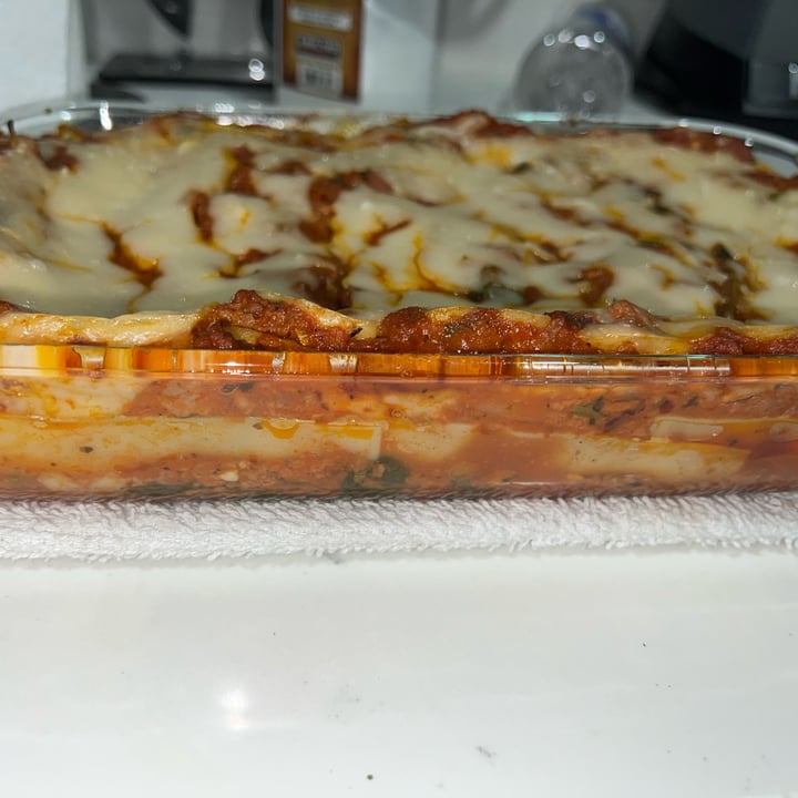 review photo of Miyoko's Creamery Liquid Vegan Pizza Mozzarella shared by @priyalicious on 20 Sep 2022 - review
