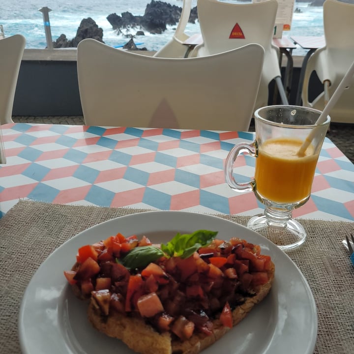 photo of Piscinas Cafe bruschetta shared by @plantbasedqueen on  12 Jul 2022 - review