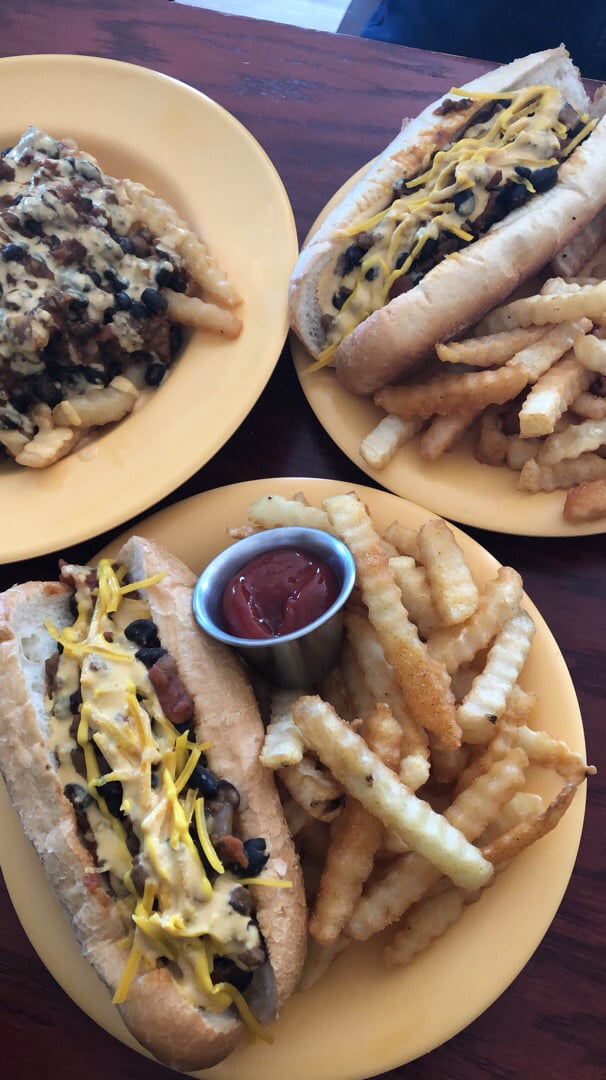 photo of Kahiau's Bakery and Cafe This cafe is ALL VEGAN and my absolute favorite place to eat shared by @veganbrittany88 on  26 Apr 2019 - review