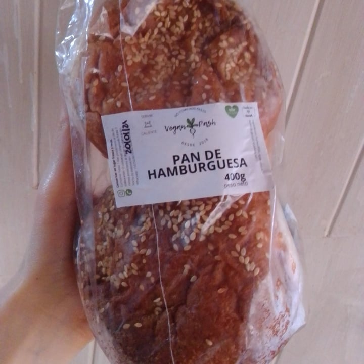 photo of Vegan Pash Pan de Hamburguesa shared by @niiickyrom03 on  31 Jan 2021 - review