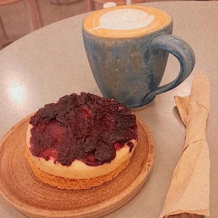review photo of Bioma plant based café Cheesecake shared by @lunavanmeegroot on 14 Mar 2022 - review