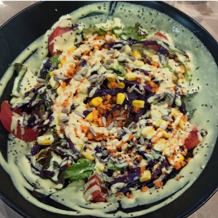 photo of Black Salad Ensalada De Verano shared by @shukaldari on  22 Oct 2021 - review