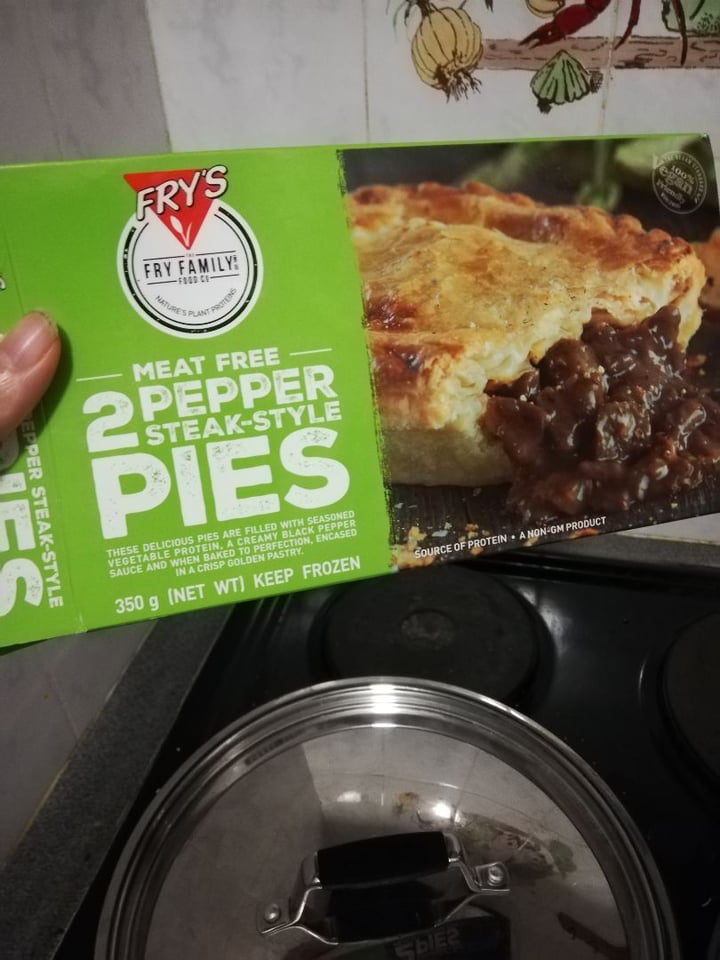 photo of Fry's Family Food 2 Pepper Steak-Style Pies shared by @ez91 on  21 Oct 2019 - review