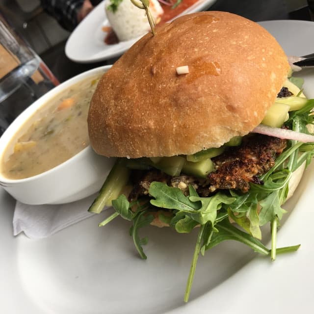 Photo of the dish “Jack-Fu Burger”