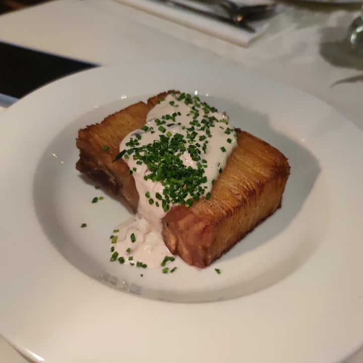 review photo of Amador Milhojas de papa shared by @vannaangelicola on 27 Jun 2022 - review