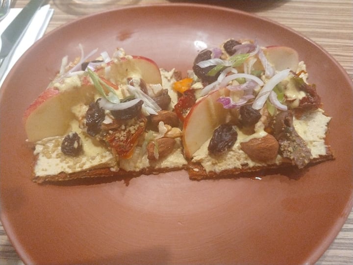 photo of Buenos Aires Verde Bruschetta shared by @ma-ga on  01 Mar 2020 - review