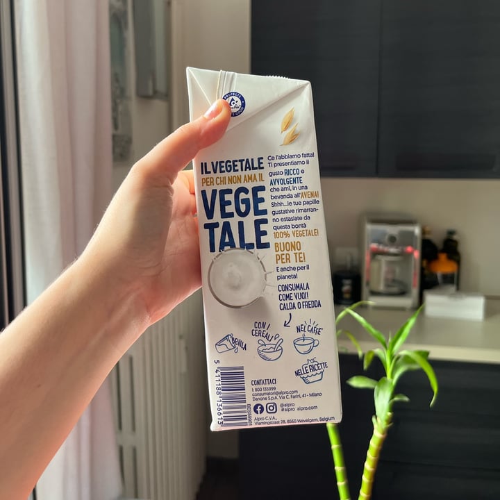 photo of Alpro This is Not Milk Classic Questo Non è Late Classico shared by @chiarapat on  07 Jul 2022 - review