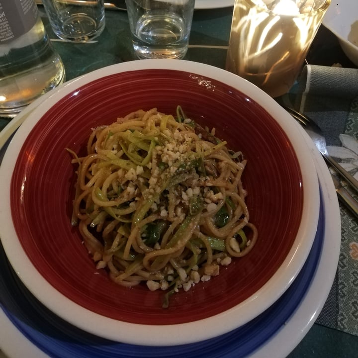photo of Cibo Ristorante Vegano Noodles Di Riso Con Verdure Di Stagione E Semi shared by @sofia97 on  19 Mar 2022 - review