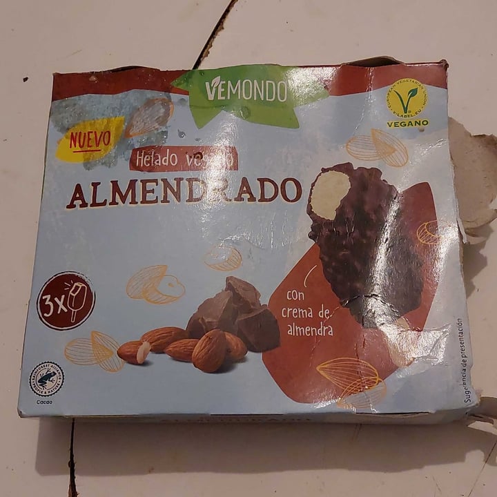 photo of Vemondo  Helado almendrado shared by @marlenaa on  08 Oct 2022 - review