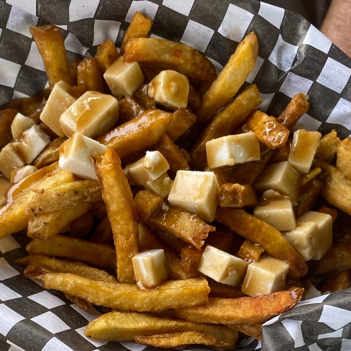photo of Fish on Fifth Vegan Poutine shared by @veganmika on  09 Sep 2021 - review