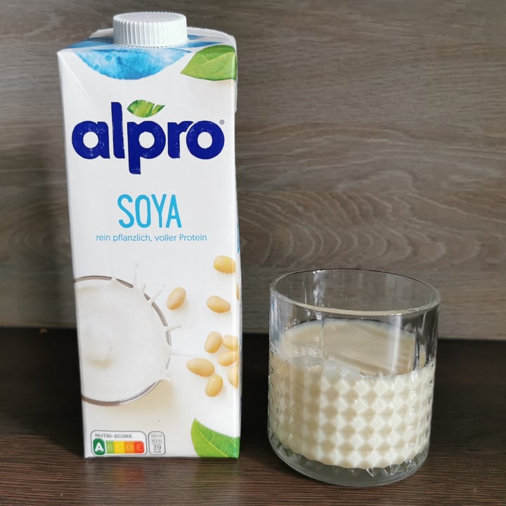 photo of Alpro Soya chilled shared by @tzschoppi on  08 Aug 2021 - review
