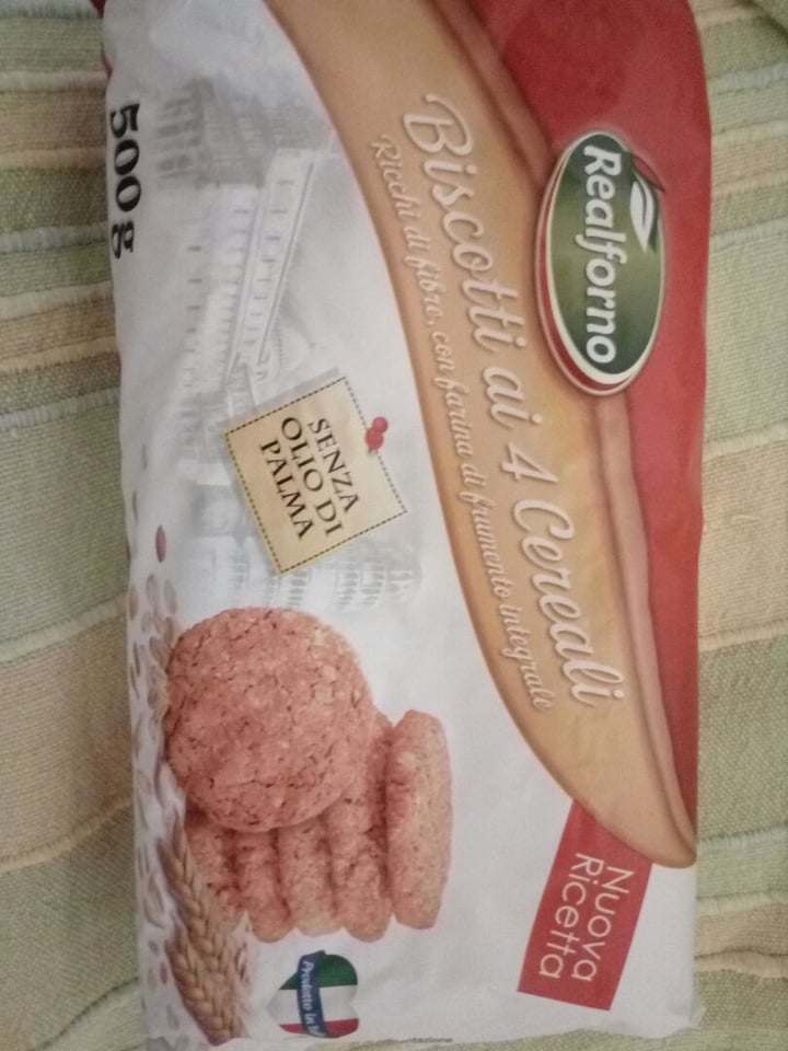 photo of Realforno Biscotti Ai Quattro Cereali shared by @elisabettap on  18 Apr 2020 - review