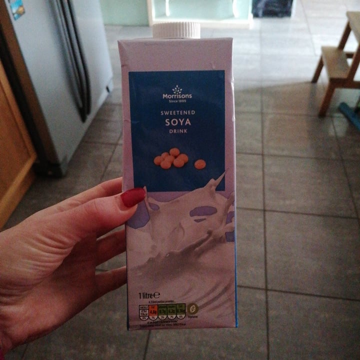 photo of Morrisons Sweetened soya drink shared by @robynellen on  14 Sep 2022 - review