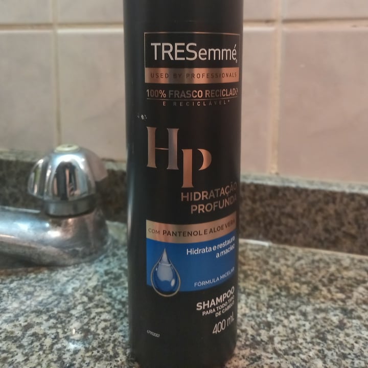 photo of TRESemmé Hidratación Profunda shared by @kakau1967 on  16 May 2022 - review