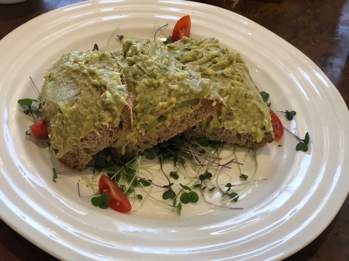 review photo of Eliane of Sunningdale Smashed Avocado shared by @mrsbp on 03 Jan 2020 - review