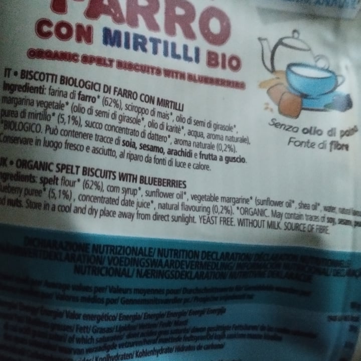 photo of La  Finestra del Cielo Biscotti Di Farro Con Mirtilli Bio shared by @taniateach on  07 Aug 2022 - review