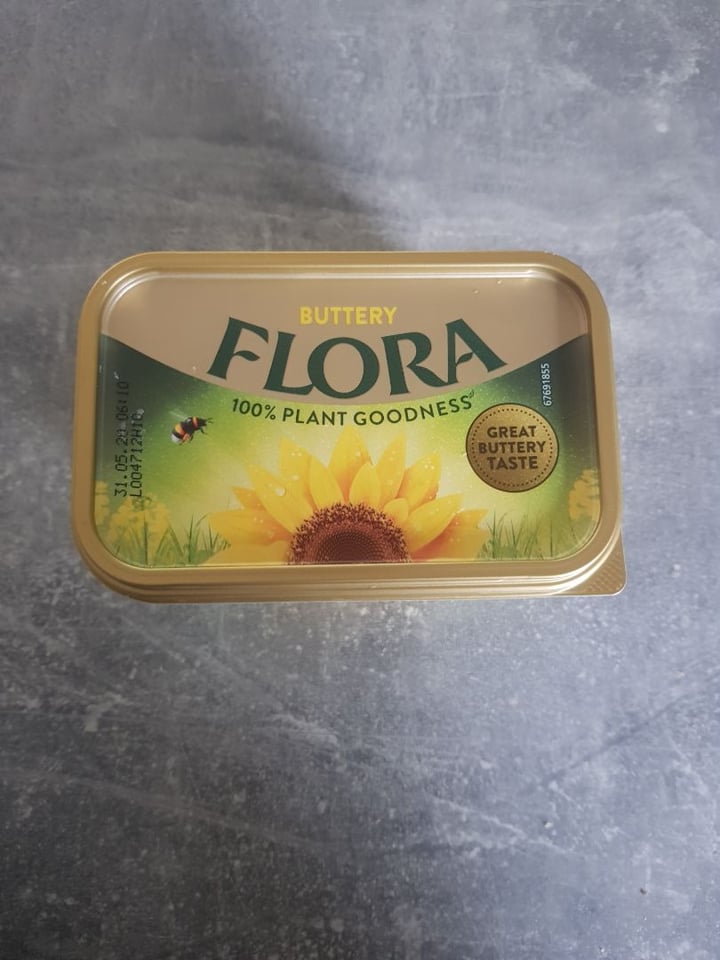 photo of Flora  Flora Buttery shared by @nataliafr on  17 Apr 2020 - review