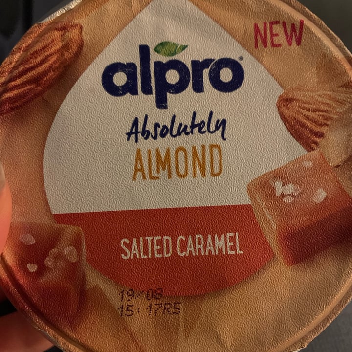 review photo of Alpro Absolutely almond salted caramel shared by @laricettaconsapevole on 27 Jul 2022 - review
