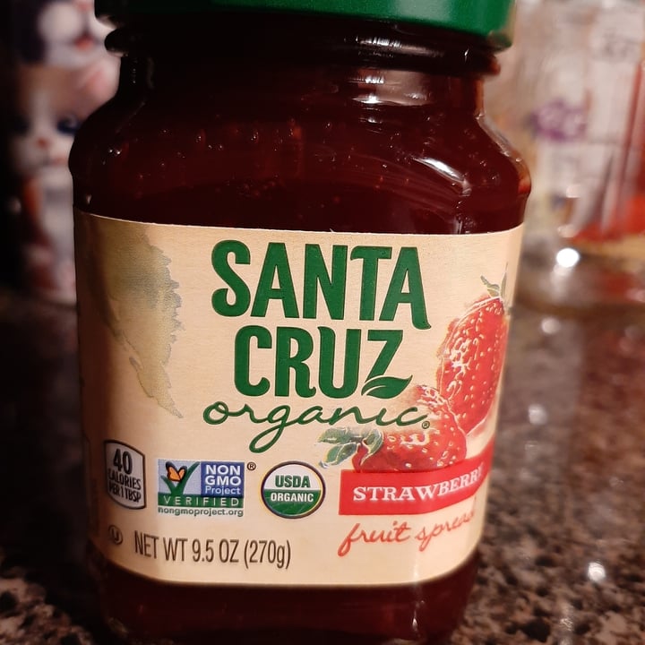 photo of Santa Cruz Organic Strawberry fruit spread shared by @treehugginjen on  09 Nov 2021 - review