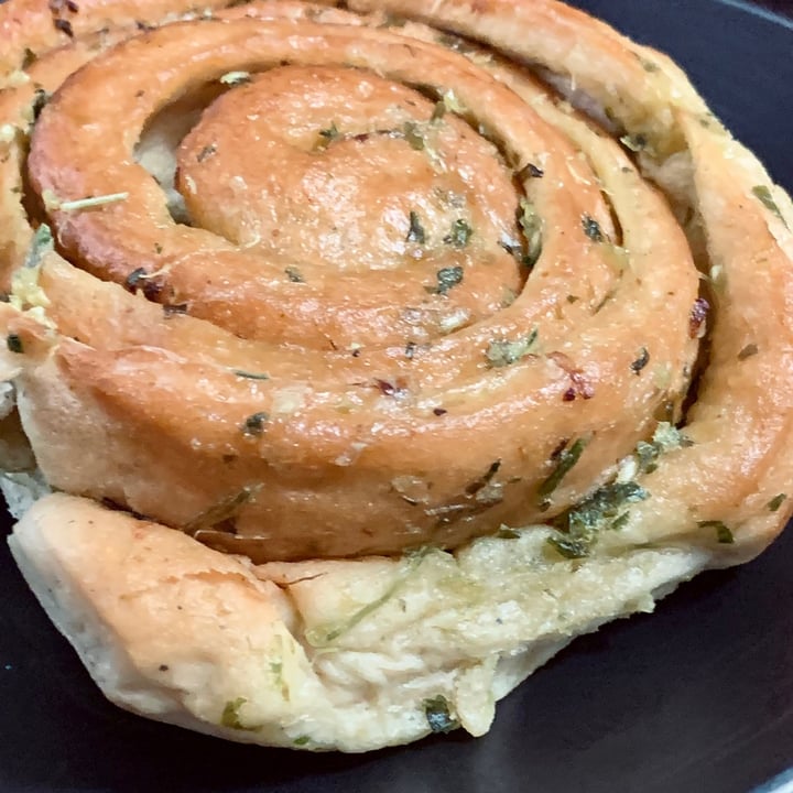 photo of Bite Me Café Garlic Roll shared by @naivoncake on  17 Jul 2021 - review